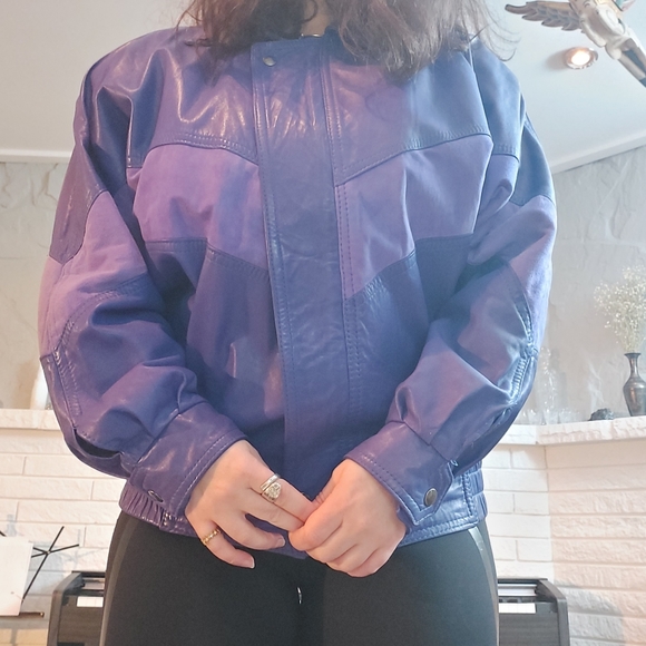 **SOLD** Vintage leather bomber jacket - Picture 5 of 5